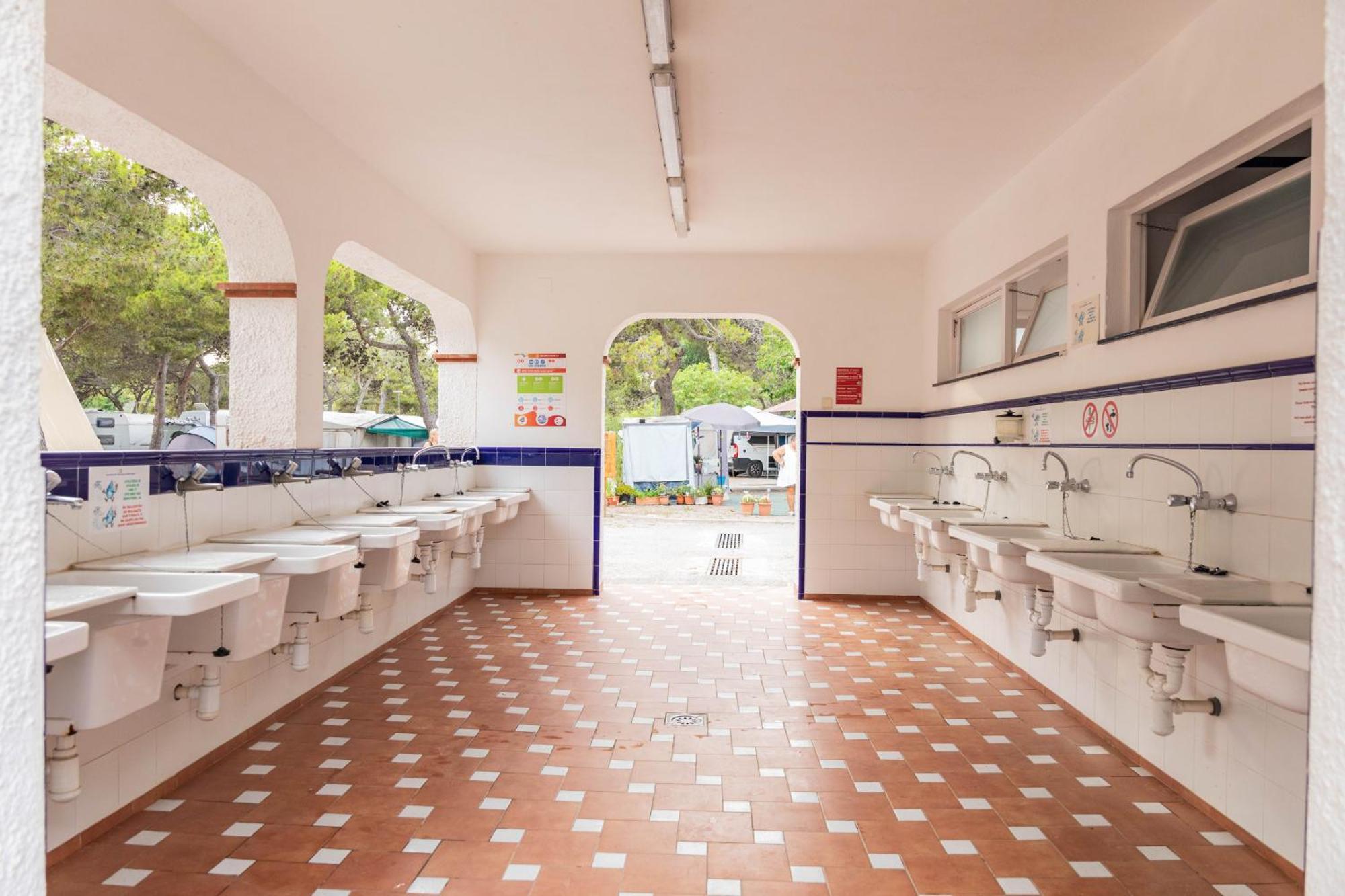 Holacamp Sitges Relax Bagian luar foto