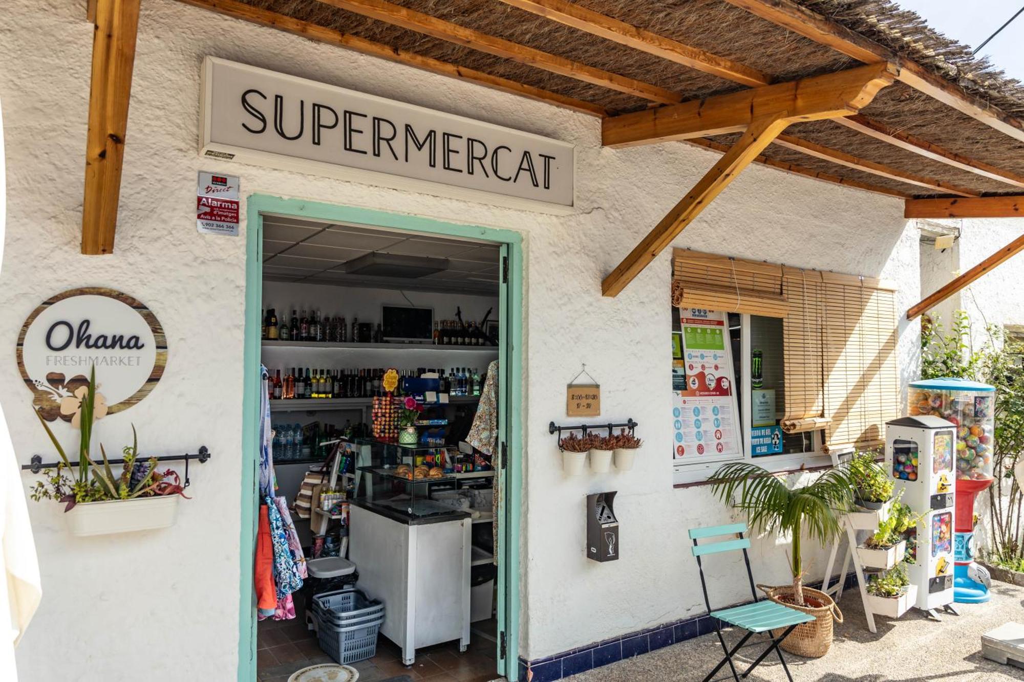 Holacamp Sitges Relax Bagian luar foto