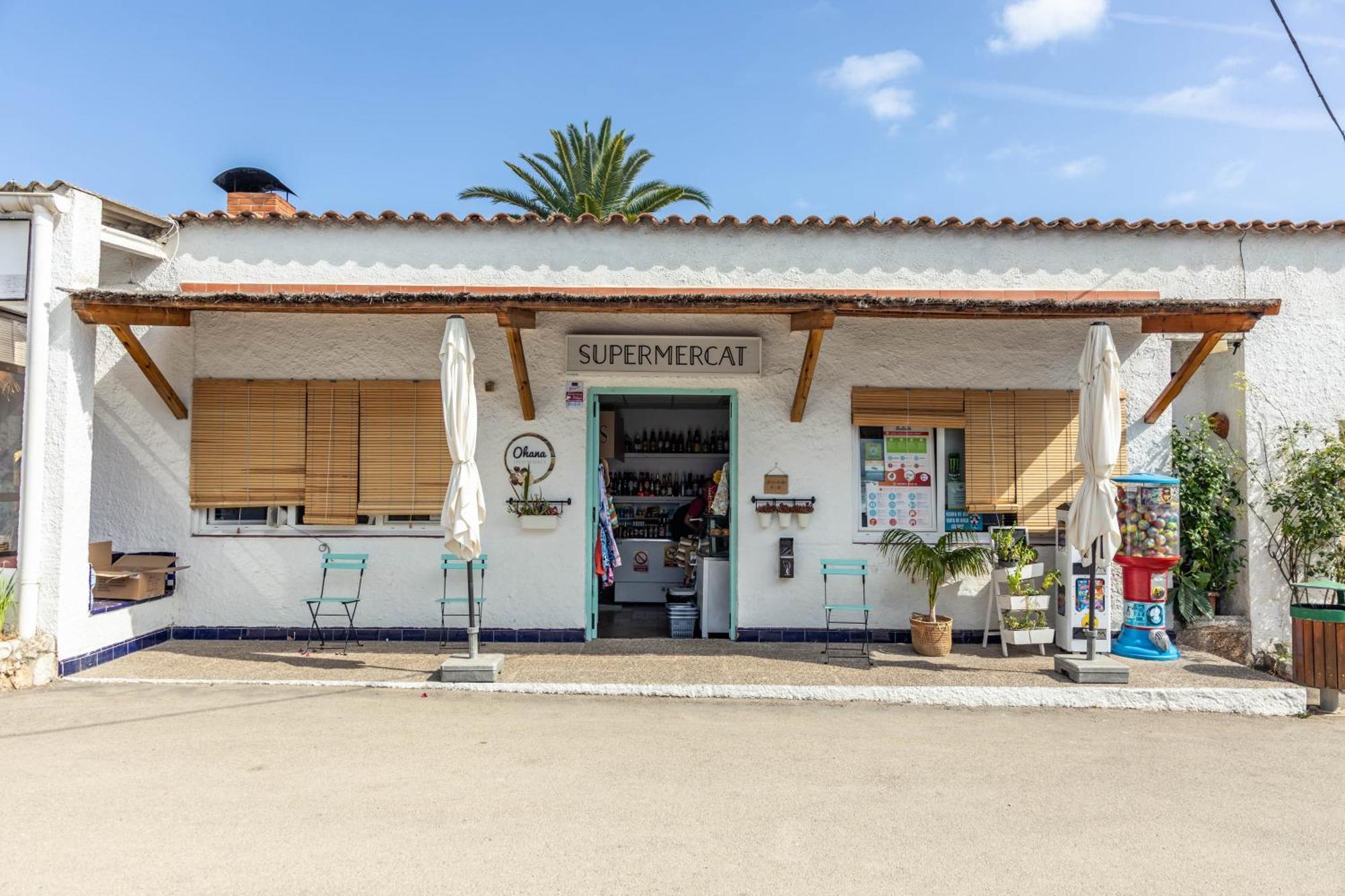 Holacamp Sitges Relax Bagian luar foto