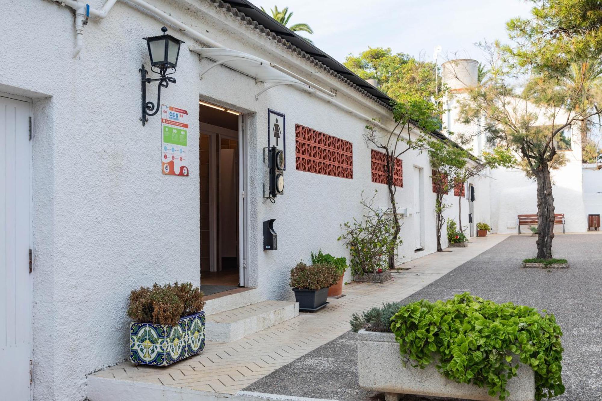 Holacamp Sitges Relax Bagian luar foto