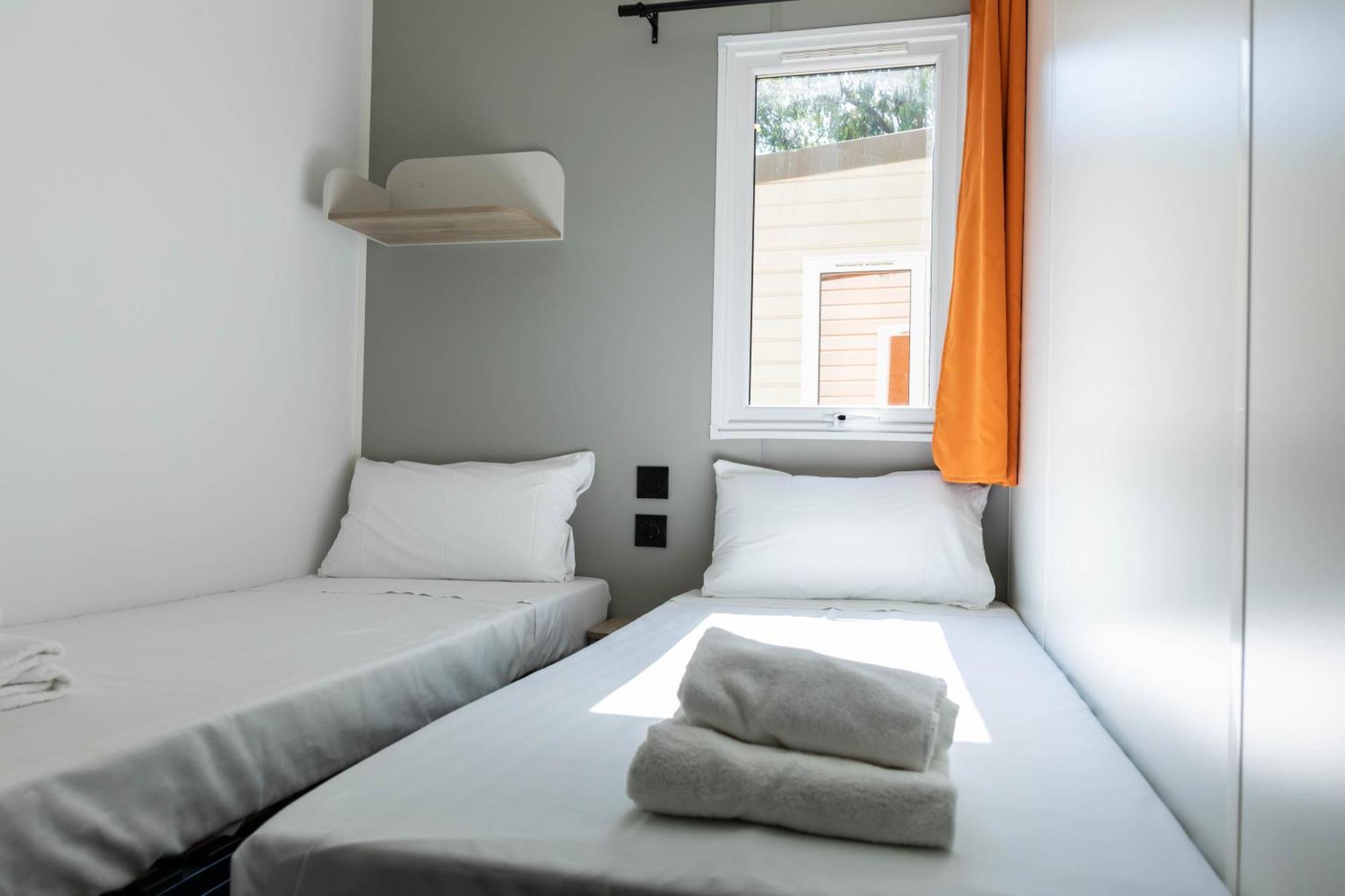 Holacamp Sitges Relax Bagian luar foto