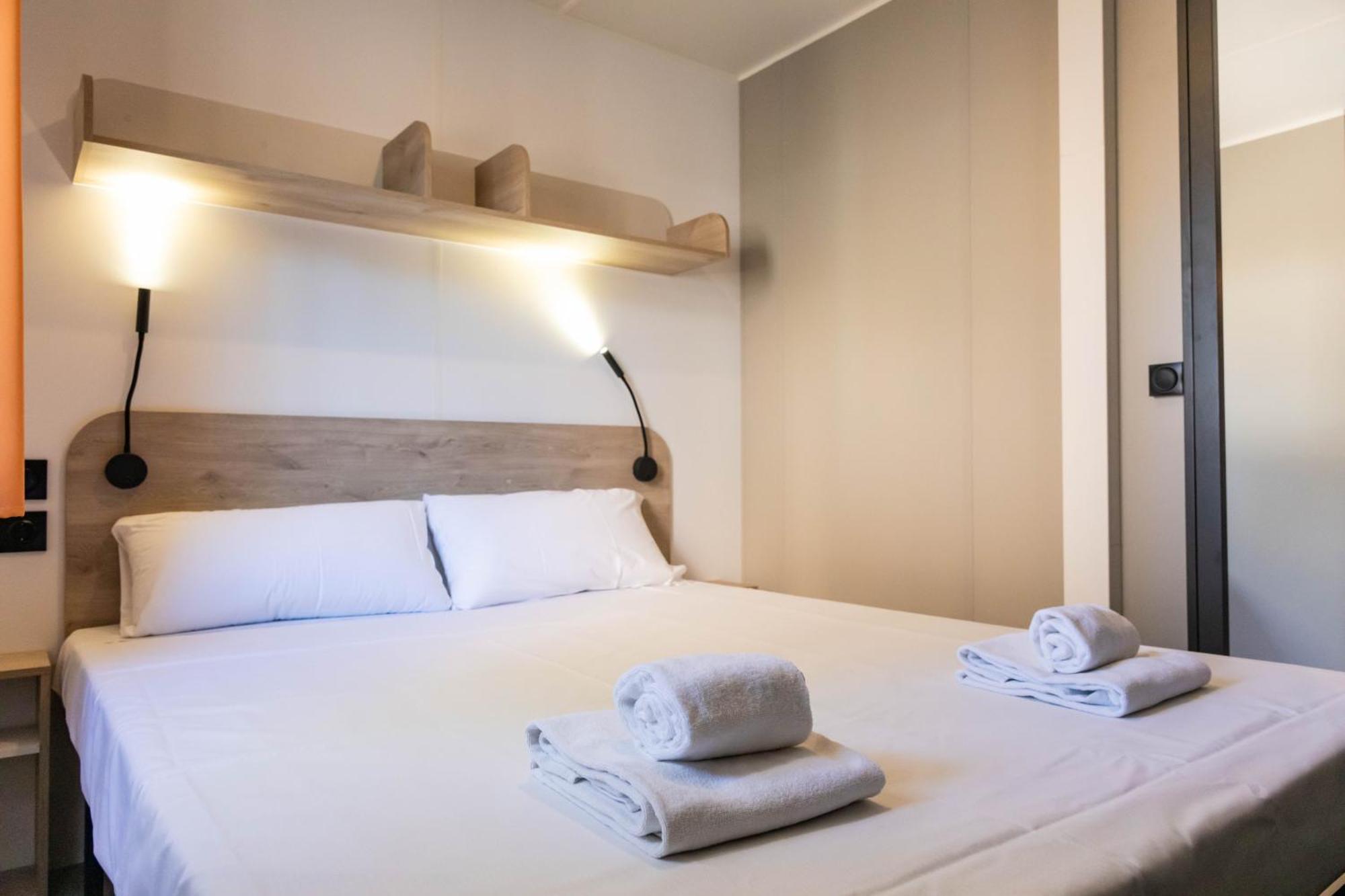 Holacamp Sitges Relax Bagian luar foto