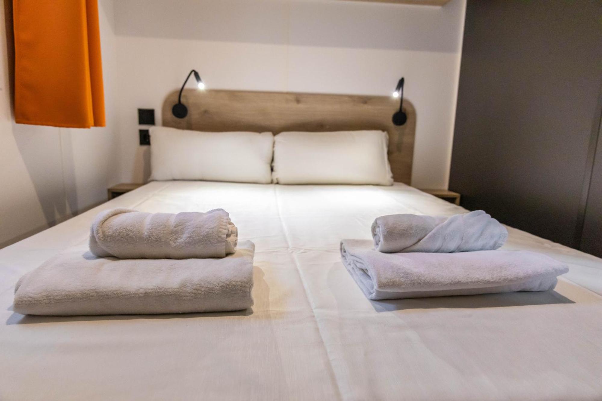 Holacamp Sitges Relax Bagian luar foto