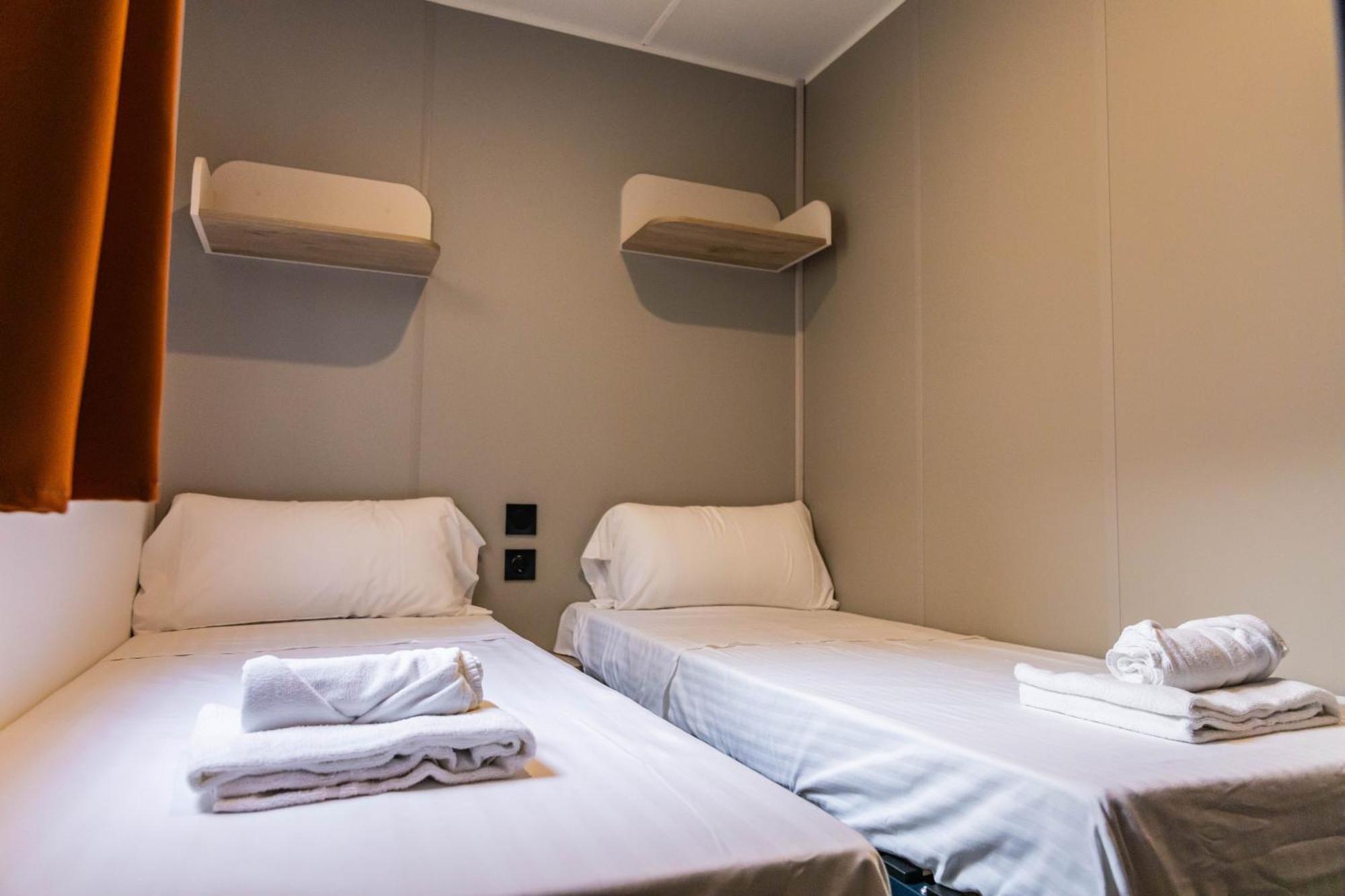 Holacamp Sitges Relax Bagian luar foto
